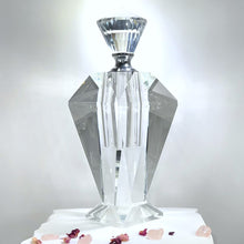 Cargar imagen en el visor de la galería, Crystal Perfume Bottle - Tall & Sophisticated