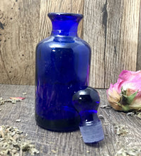 Load image into Gallery viewer, Apothecary Bottle - 4 oz. (~118 ml) - Cobalt Blue