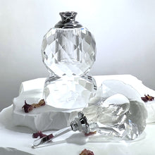 Cargar imagen en el visor de la galería, Crystal Perfume Bottle - Victorian Antique Style
