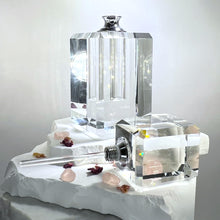Cargar imagen en el visor de la galería, Crystal Perfume Bottle - Rectangular Design