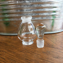 Cargar imagen en el visor de la galería, There are so many uses for this beautiful potion bottle.