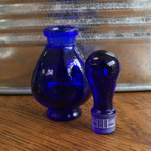 Cargar imagen en el visor de la galería, The Potion Genie Glass Perfume Bottles can be used for Attars, Perfume Oils, Essential Oils and Carrier Oils or blends you create!