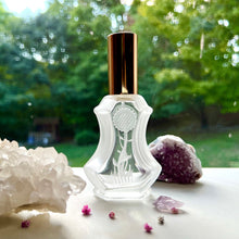 Cargar imagen en el visor de la galería, The Parfumerie offers many perfume oils, essential oils and attar oils you can place inside your floral perfume bottle.