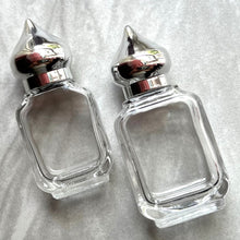 Cargar imagen en el visor de la galería, The Parfumerie offers Perfume Bottles to fill with our Beauty Perfume Oils that are Paraben-Free and Phthalate-Free.