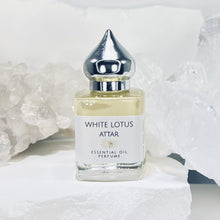 Cargar imagen en el visor de la galería, Our 15 ml gift bottle make the perfect gift for the yoga enthusiast