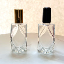 Cargar imagen en el visor de la galería, Diamond Style high quality glass perfume bottles made in Italy. Cap options include black caps and gold caps. These will store your Essential Oils, Perfume Oils and Fragrance Oils.