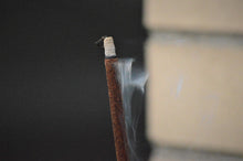 Cargar imagen en el visor de la galería, African Musk 11 Inch Incense Sticks 100 Pack Long Burning time