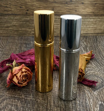 Cargar imagen en el visor de la galería, Metallic Perfume Bottles. 12 ml Atomizer Spray Bottles. Metallic Gold or Metallic Silver options. Inner chamber holds the Perfume Oils, Essential Oils or Fragrance oils for Perfumes, Colognes, Room Sprays, Car Refreshers and Pillow Mists.