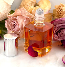 Load image into Gallery viewer, The Parfumerie offers Perfume Oils that are Vegan, Cruelty-Free, Alcohol-Free, Unaltered, Highest Quality and Long Lasting.