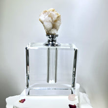 Cargar imagen en el visor de la galería, Crystal Perfume Bottle - Square Elegance, Quartz Top