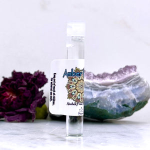 1 ml Sample Vial is offered by The Parfumerie so you may test your perfume scent and compatibility with your skin.