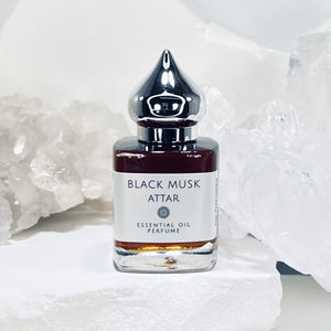 Black Musk Attar comes in a 15 ml Gift Bottle. The perfect gift for him or gift for her.