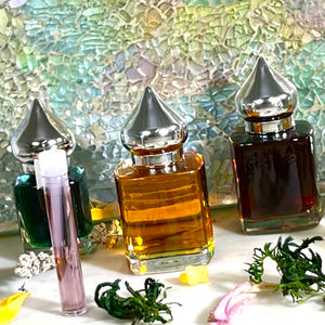 Shop our Oud Unisex Perfumes or Designer Perfumes and Designer Colognes at The Parfumerie Store. Pick your bottle size.