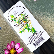 Load image into Gallery viewer, Honeysuckle Incense handcrafted by The Parfumerie. A great Parfumerie fragrancia perfume.