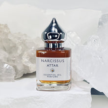 Load image into Gallery viewer, 15 ml Gift Bottle of Narcissus Attar makes the perfect gift for him or gift for her.