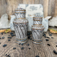 Load image into Gallery viewer, Resin Perfume Bottle - 3 ml and 6 ml - Silver with glass interior