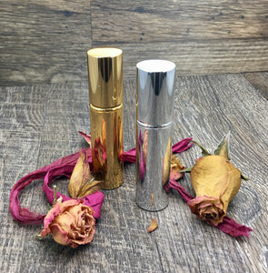 Metallic Perfume Bottles. 12 ml Atomizer Spray Bottles. Metallic Gold or Metallic Silver options. Inner chamber holds the Perfume Oils, Essential Oils or Fragrance oils for Perfumes, Colognes, Room Sprays, Car Refreshers and Pillow Mists.