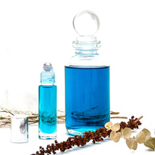 Cargar imagen en el visor de la galería, Creed Aventus - Creed Designer Inspired Oil in a 10 ml Roll On Perfume Bottle with Silver Cap and Steel Rollerball at The Parfumerie.