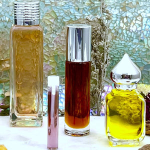 The Parfumerie offers 1 ml Sample Vials, 10 ml Gift and Roll On Bottles as well as 30 ml Gift Bottle sizes. 